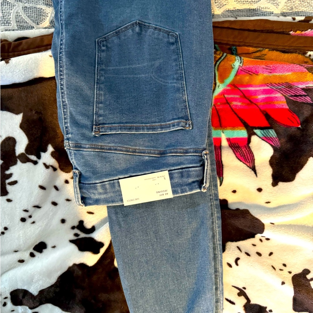 American eagle never worn bff jeggings, super stretchy